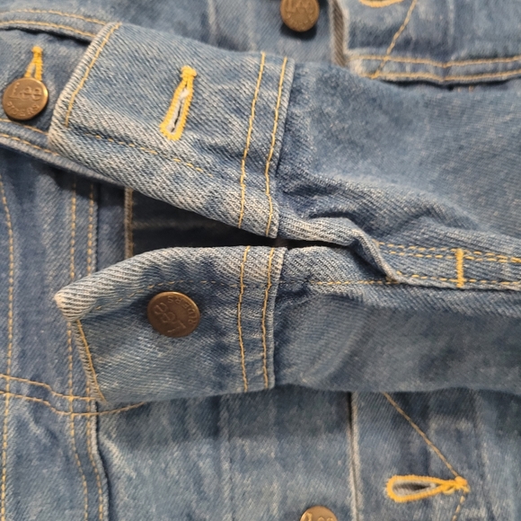 Vintage Lee Denim Jean Trucker Jacket Size 40 Blue Made In USA - Picture 4 of 10